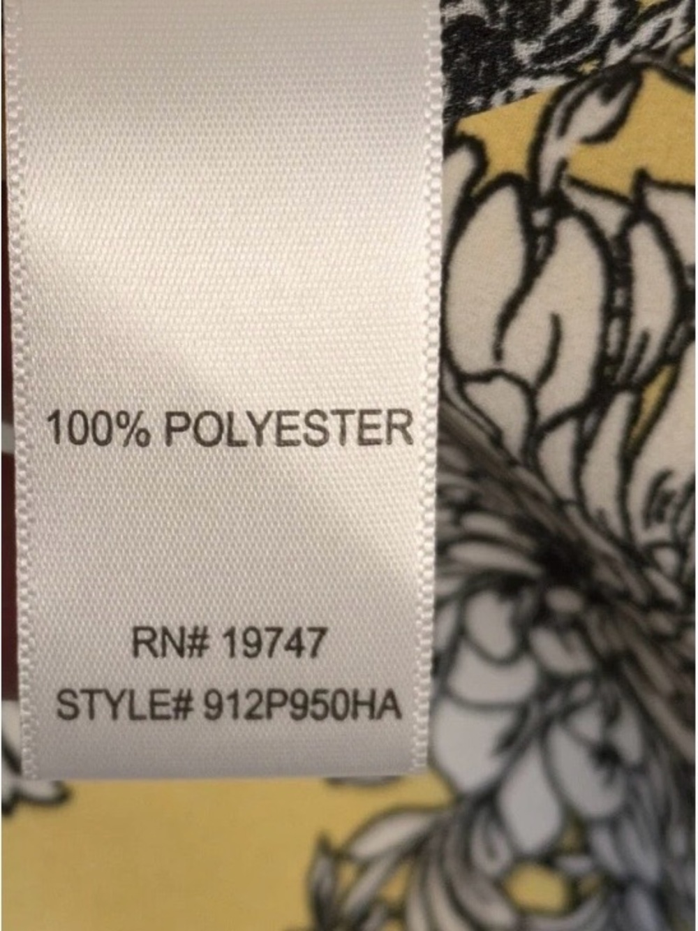 Yellow Floral Blouse with Black & White Bouquet Print. Size L - Picture 5 of 5